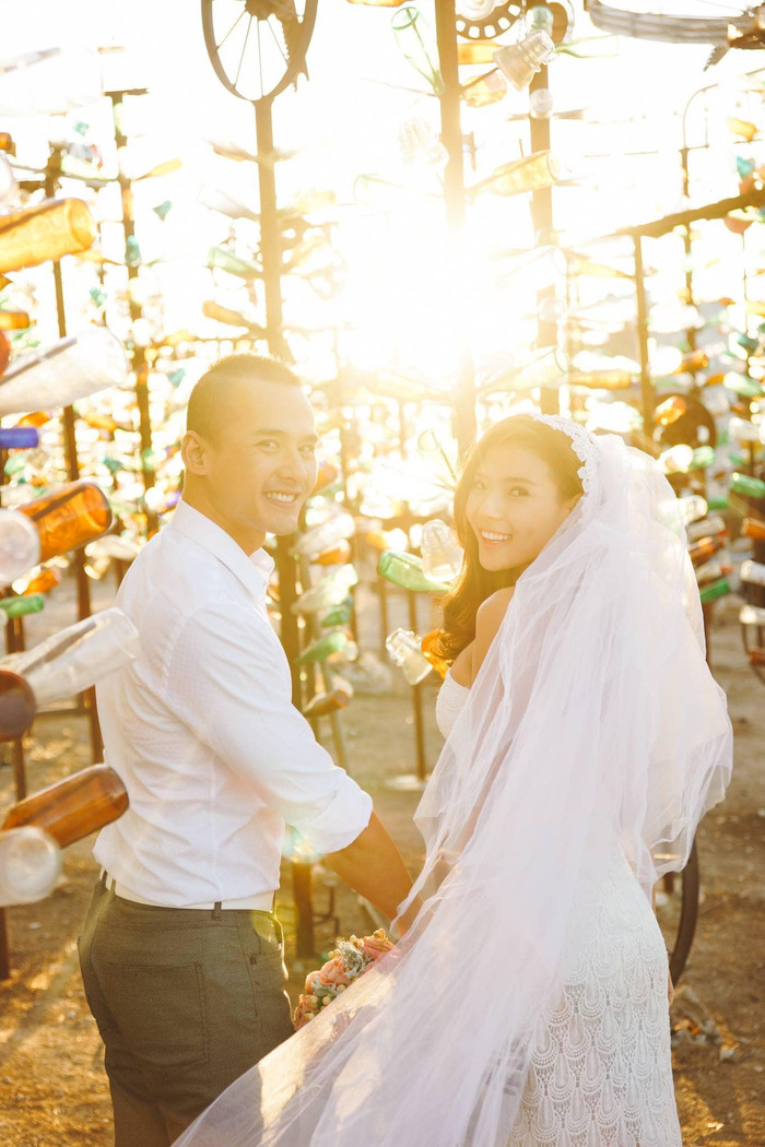 Trải qua 8 năm kết hôn, Lương Thế Thành và Thuý Diễm vẫn mặn nồng như 'vợ chồng son'. 