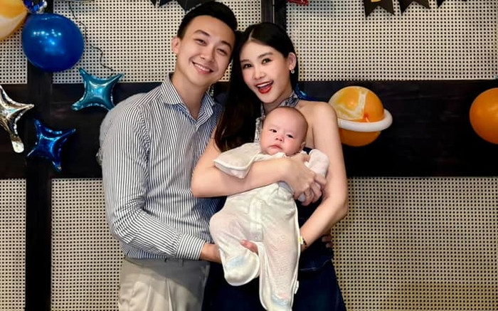 Vợ chồng Lê Âu Ngân Anh tổ chức tiệc cho con trai, nụ cười tươi rói của nhóc tỳ chiếm trọn spotlight Ảnh 2