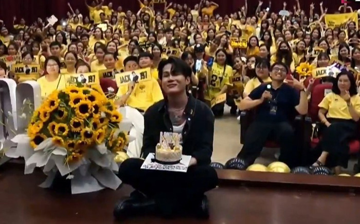 Jack thả thính fan 'siêu dính' nhưng bị bắt lỗi sai kiến thức cơ bản Ảnh 2