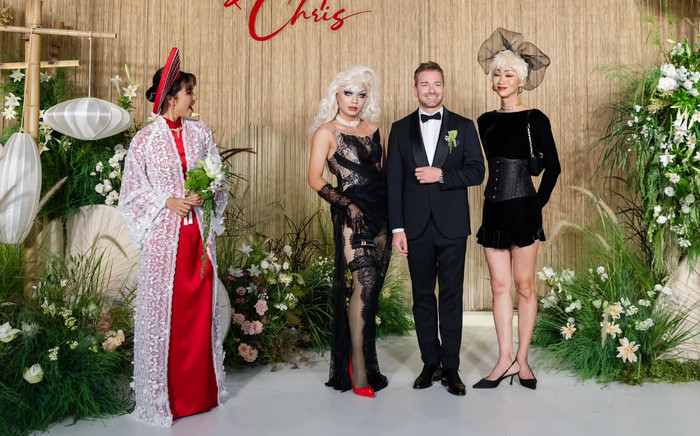 Hai nhân vật biến lễ cưới Minh Tú thành đại hội hóa trang, chính chủ phản ứng thế nào? Ảnh 2