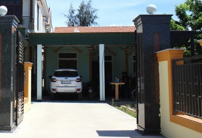 Anh Th mua ô tô xịn sau trúng số