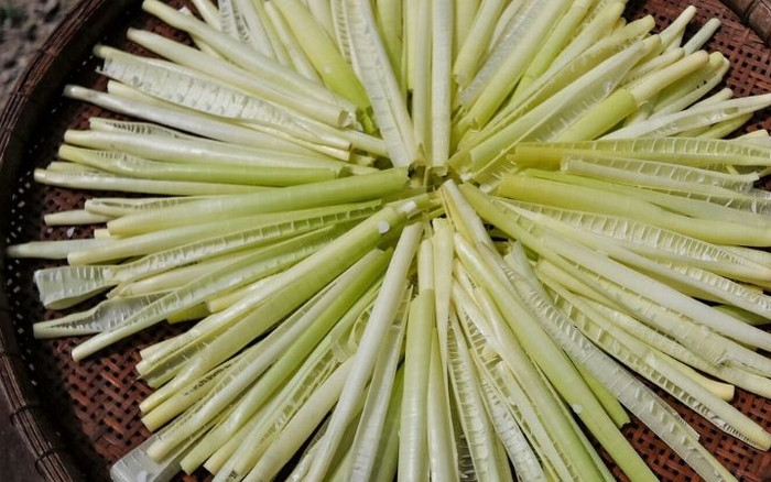 Thứ mọc hoang dại xưa cho lợn ăn, giờ thành đặc sản được dân thành phố ưa chuộng, 120.000 đồng/kg Ảnh 2