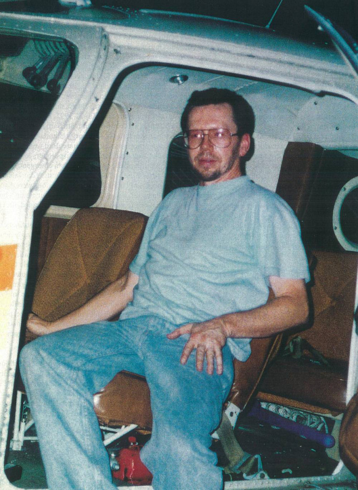 Tỷ phú Hillblom - cha của Nguyễn Bé Lory.