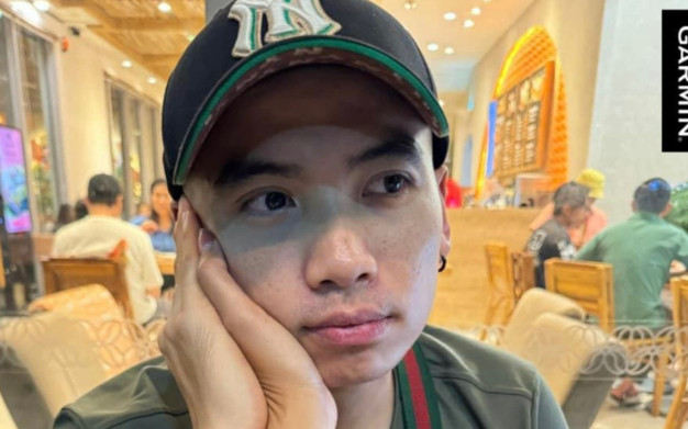 Bạn trai cũ của H'Hen Niê tiết lộ đang yêu, Netizen chỉ ra món đồ định tình 'gương vỡ lại lành'? Ảnh 2