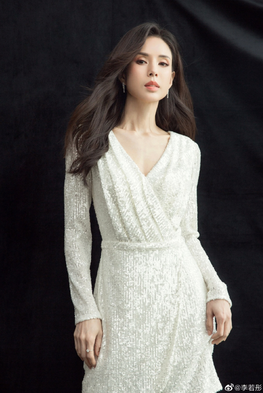 Nữ diễn viên rời showbiz bị bạn trai phụ bạc, vẻ ngoài hiện tại suýt không nhận ra Ảnh 5