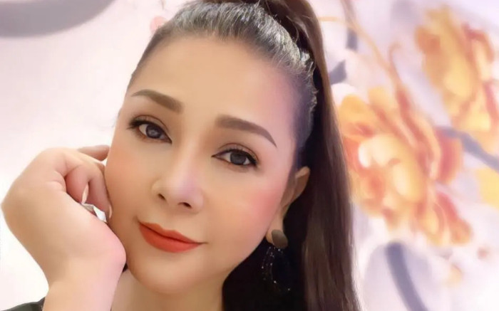 Cuộc sống nữ ca sĩ chuyển giới nổi tiếng sau 7 năm chia tay chồng kém 13 tuổi Ảnh 2