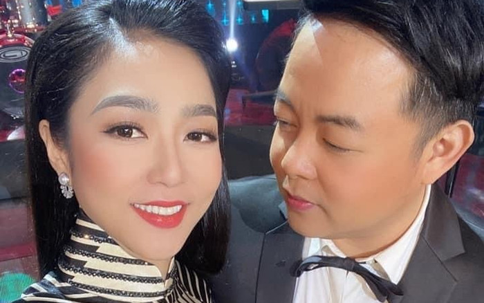 Phản ứng của Quang Lê khi CĐM nhắc đến 