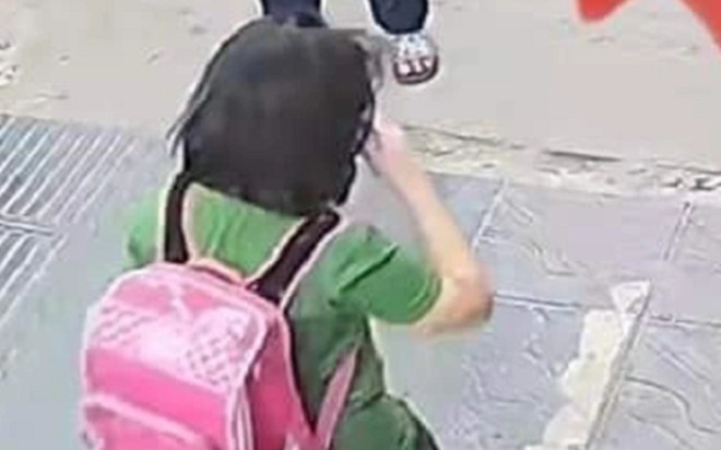 Tìm thấy bé gái 11 tuổi mất tích khi xuống xe buýt Ảnh 2