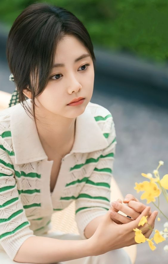 Khả năng diễn xuất của Đàm Tùng Vận khá ổn định, rating chiếu mạng hay chiếu đài đều ổn.