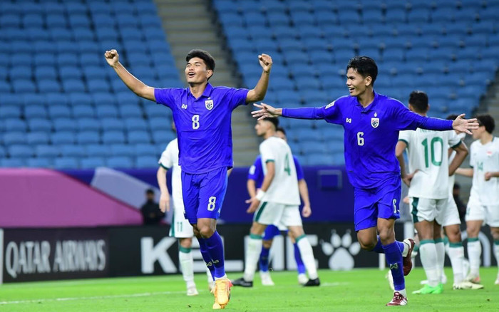 U23 Thái Lan thắng dễ Iraq: Xứng danh 'anh cả' ĐNÁ! Ảnh 2
