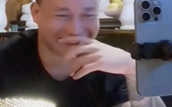 Nam Em livestream trở lại sau khi bị phạt, thái độ đùa cợt hát nhạc Mỹ Tâm Ảnh 2