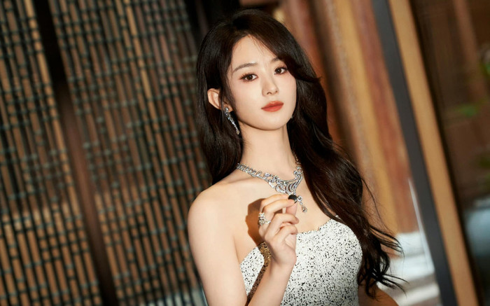 Một nữ diễn viên bị nghi có hành động 'phớt lờ' Triệu Lệ Dĩnh Ảnh 2