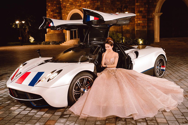 Mina Phạm xứng danh nữ hoàng hàng hiệu.