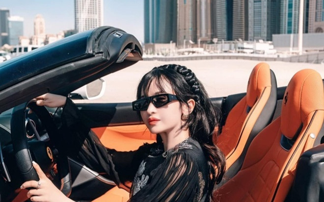 Vợ hai Minh Nhựa xứng danh nữ hoàng hàng hiệu, có lối sống thượng lưu hạng nhất Ảnh 2