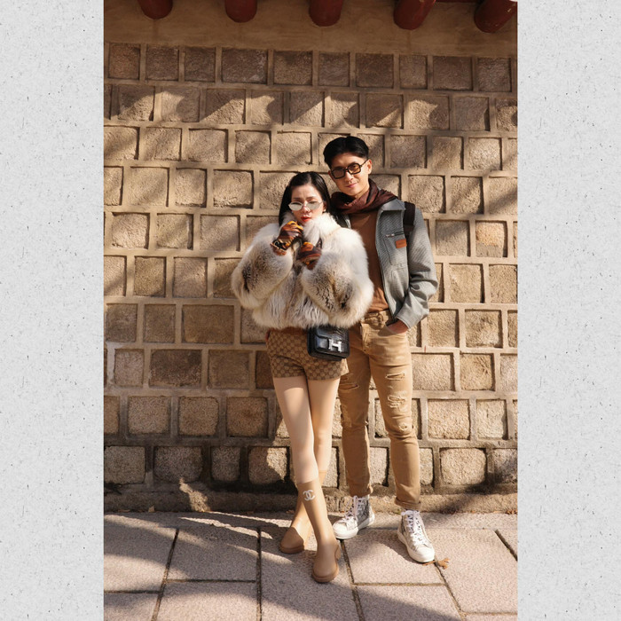 Khi ở bên cạnh Lâm Bảo Châu, Lệ Quyên thoải mái trở thành 'em bé' và được bạn trai hết mực cưng chiều. Ảnh: FBNV