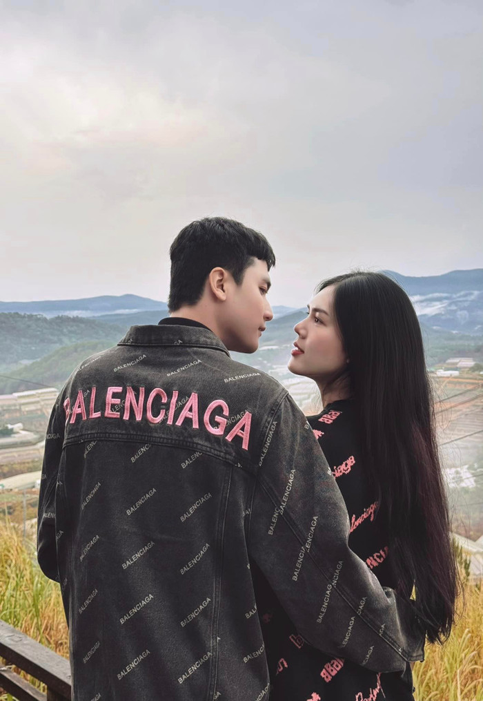 Trong lần trò chuyện với Saostar, Ngọc Trinh tiết lộ luôn tin tưởng vào tình yêu và khát khao được yêu dù có đôi lần vấp ngã. Ảnh: FBNV