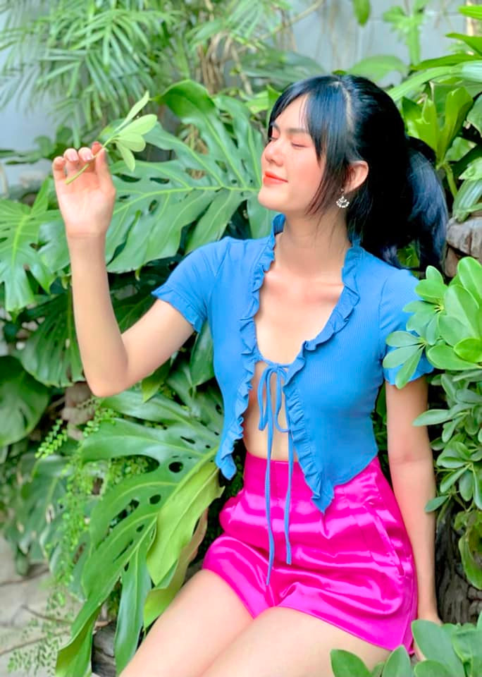 Ngoại hình phong cách thời trang, đặc biệt là góc mặt của người đẹp cũng có nhiều nét rất giống 'Nữ hoàng nội y' Ngọc Trinh.