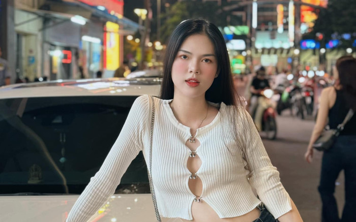 Ngọc Trinh 'hở bạo' trước khi công khai đã đăng ký kết hôn Ảnh 2