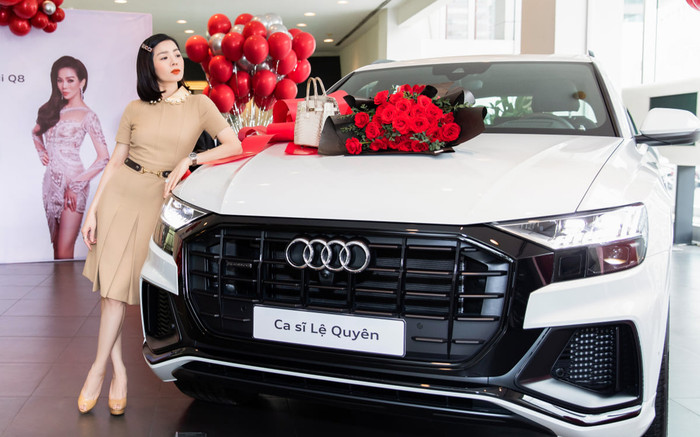 Loạt xe sang của Lệ Quyên, chiếc đắt nhất lên đến 20 tỷ Ảnh 2