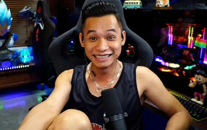 Trước khi mất kênh Youtube hơn 7 triệu Sub, Độ Mixi từng 'cà khịa' 1 hacker trên sóng livetream Ảnh 2