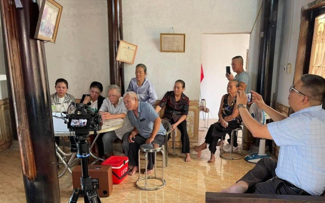 Xúc động cha 87 tuổi gặp lại người con trai sau 43 năm thất lạc Ảnh 2