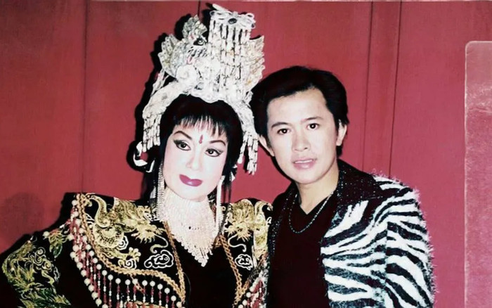 Nam nghệ sĩ giã từ sự nghiệp khi ở đỉnh cao, giờ đi du lịch khắp nơi trên thế giới Ảnh 2