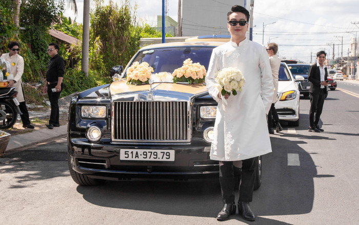 Loạt xe sang chục tỷ trong đám hỏi TiTi (HKT) Ảnh 2