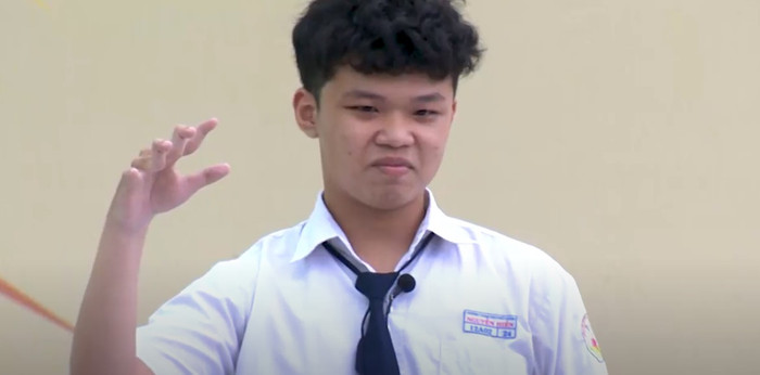 Nam sinh Huỳnh Công Thanh 