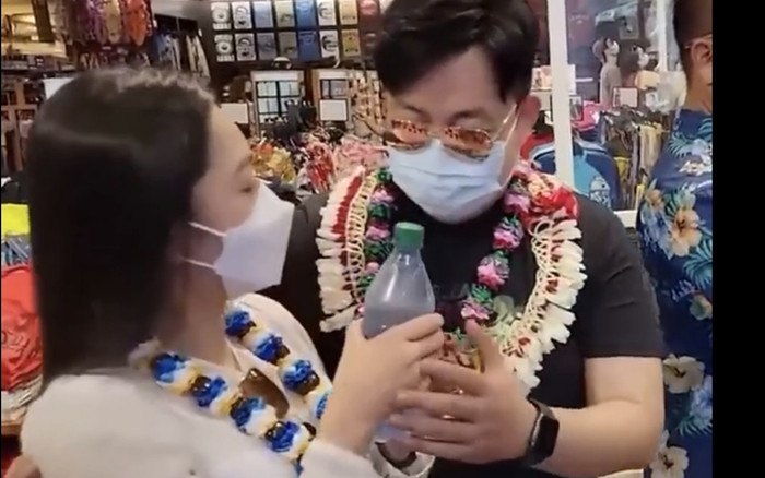 Hà Thanh Xuân hẹn hò Quang Lê tại Hawaii, thừa nhận 'hai vợ chồng chưa cưới' Ảnh 2