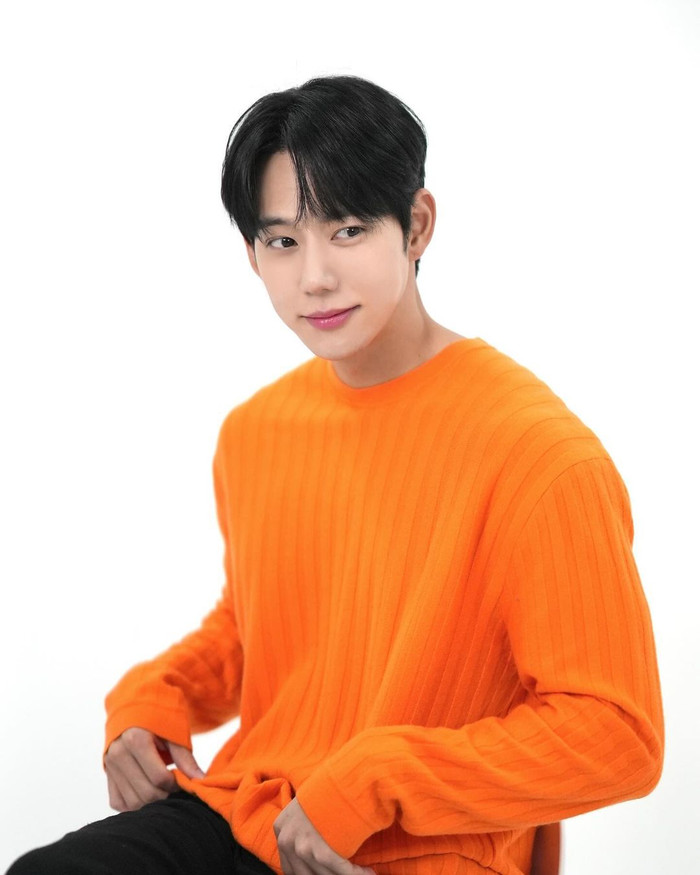 Visual điển trai và vẻ ngoài phong độ của 'tình cũ' Chi Pu ở tuổi 29.