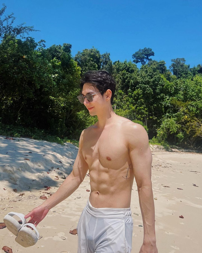 Body cực phẩm của Jin Ju Hyung khiến hội chị em 'đứng ngồi không yên'. 