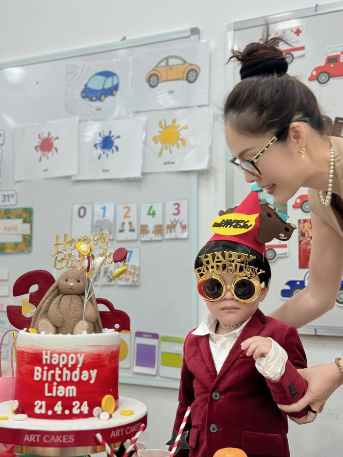 Dương Cẩm Lynh vừa tổ chức bữa tiệc chỉn chu để mừng sinh nhật của con trai.