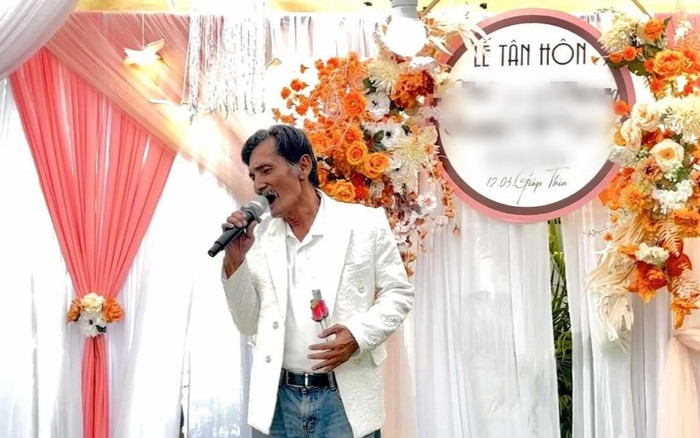 Thương Tín nhận cát-xê 10 triệu đồng cho buổi diễn đám cưới ở Sài Gòn Ảnh 2