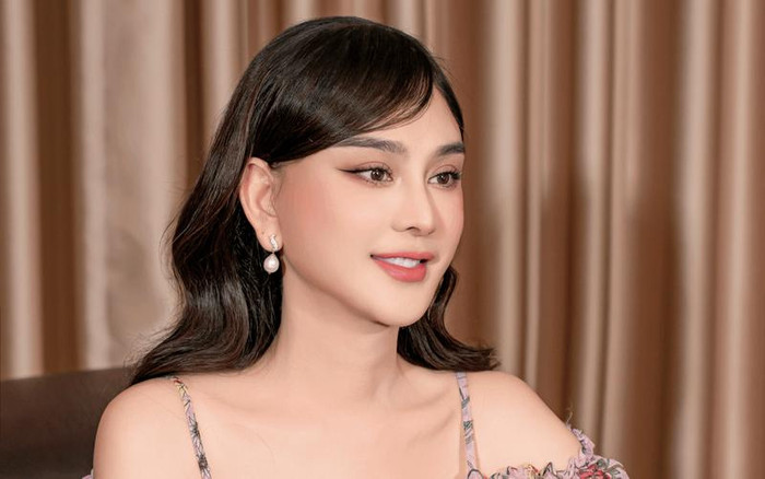 Hiện tại, sau cuộc đại phẫu chuyển giới và nhiều lần phẫu thuật thẩm mỹ, Lâm Khánh Chi trong vô cùng nữ tính.