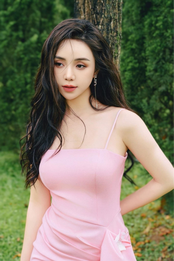 Quỳnh Kool xinh đẹp trong bộ ảnh mới