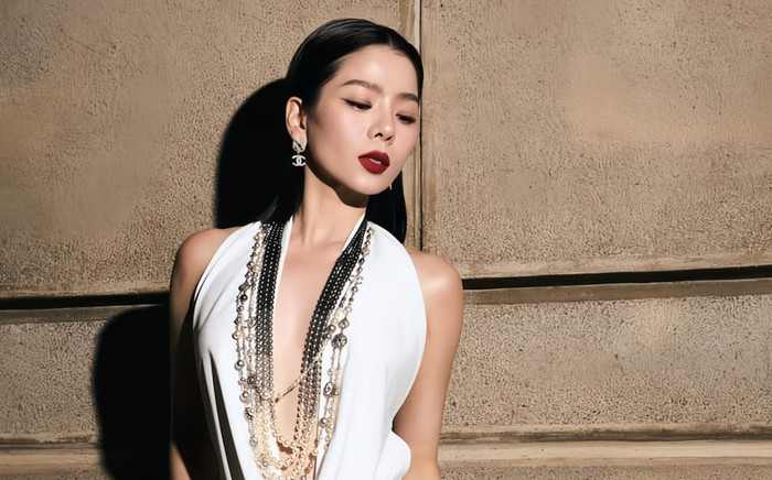 Lệ Quyên liên tục khoe dáng nóng bỏng, bạn trai phản ứng thế nào? Ảnh 2