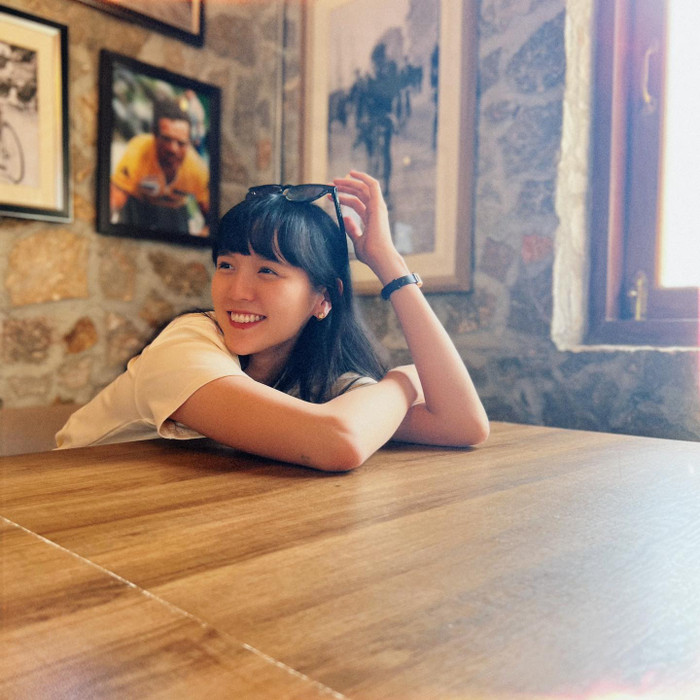 Hải Tú có nụ cười ngọt ngào, rạng rỡ. Ảnh: FBNV