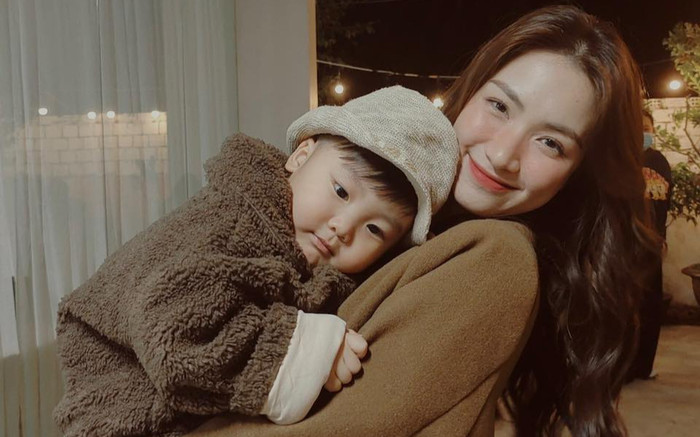 Con trai Hoà Minzy 'xấu hổ' khi cùng mẹ làm 1 việc, chính chủ vội đăng đàn cầu cứu Ảnh 2