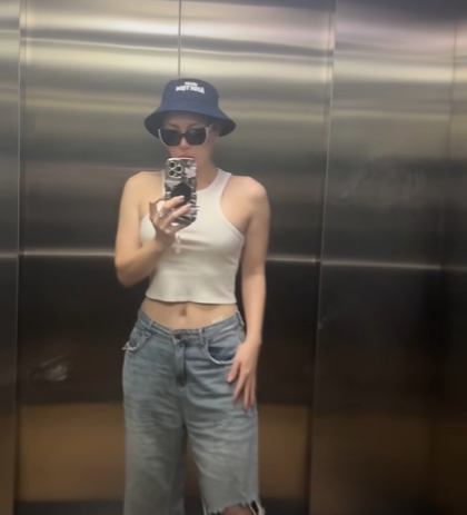 Thanh Hương khoe vòng eo thon gọn