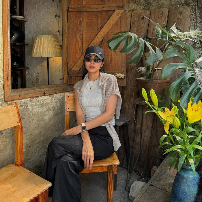 Tăng Thanh Hà chậm rãi tận hưởng cuộc sống hôn nhân bình yên, cô khá khép kín và lựa chọn không công khai hình ảnh rõ diện mạo của ba nhóc tỳ. Ảnh: Instagram hatangthanh