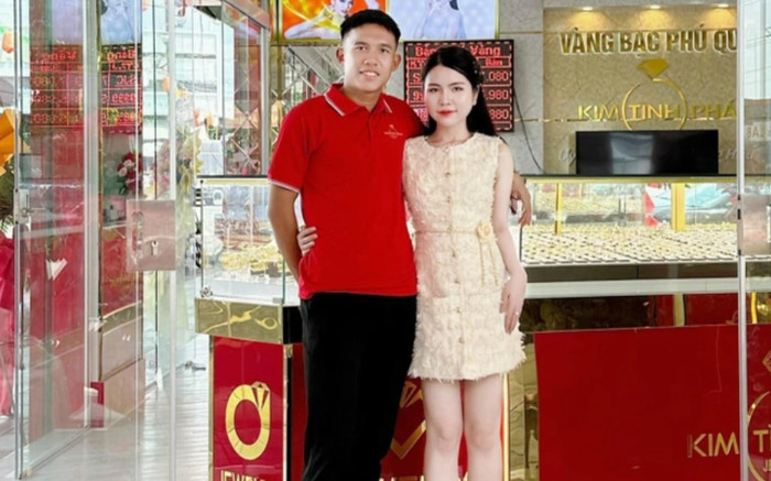 Cầu thủ U23 Việt Nam cưa đổ cô chủ tiệm vàng: Bên nhau từ năm 17 tuổi Ảnh 2