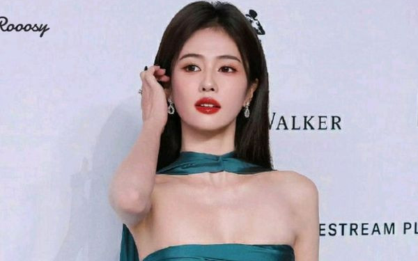 Bạch Lộc được khen ngợi vì có thành tích khủng, vượt xa cả Dương Tử Ảnh 2