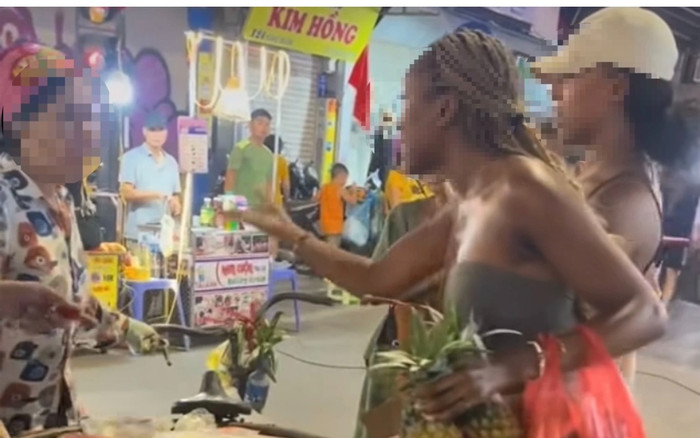 Phẫn nộ clip người bán 