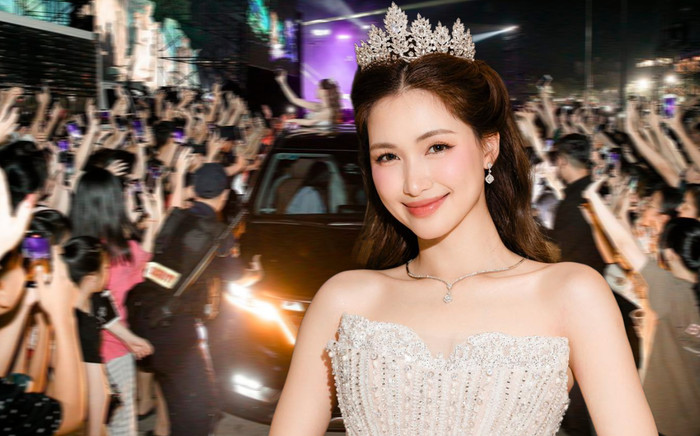 Được khán giả chào đón nồng nhiệt khi đi diễn, Hòa Minzy có chia sẻ gây chú ý Ảnh 2