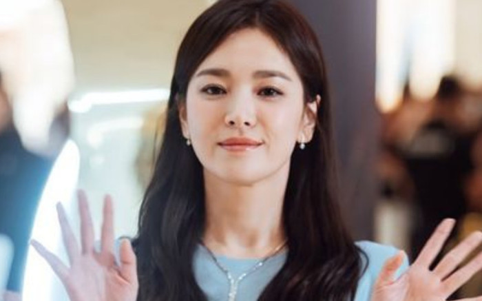 Hé lộ lý do Song Hye Kyo chưa công khai tình trẻ dù được nhà trai đánh dấu chủ quyền Ảnh 2