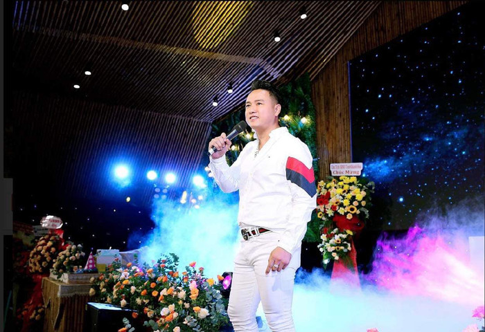 Nam ca sĩ Việt làm đủ nghề mưu sinh ở nước ngoài, ngoại hình hiện tại thay đổi khó nhận ra Ảnh 3