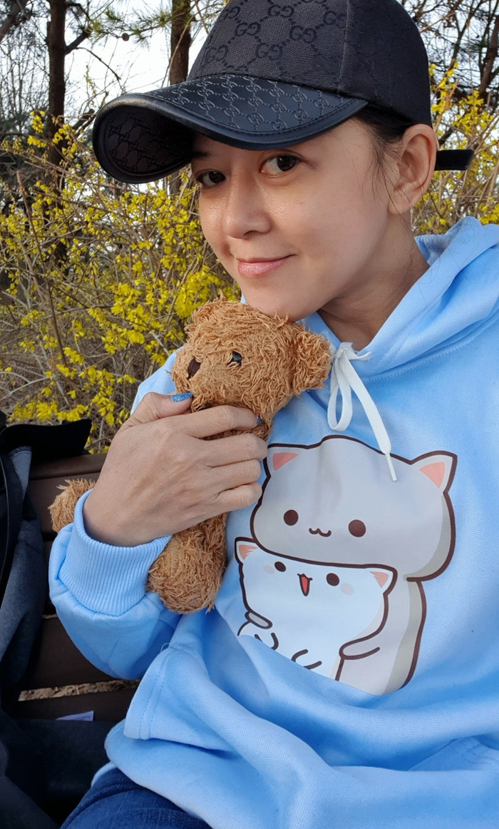 Dù 'lẻ bóng', thế nhưng Hồng Trang cho biết cô vẫn đang cảm thấy hạnh phúc và hài lòng với cuộc sống hiện tại. 