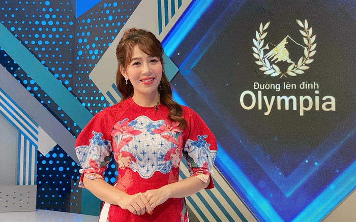 Rộ tin ly hôn nhưng chưa một lần lên tiếng, cuộc sống của MC Diệp Chi giờ ra sao? Ảnh 2