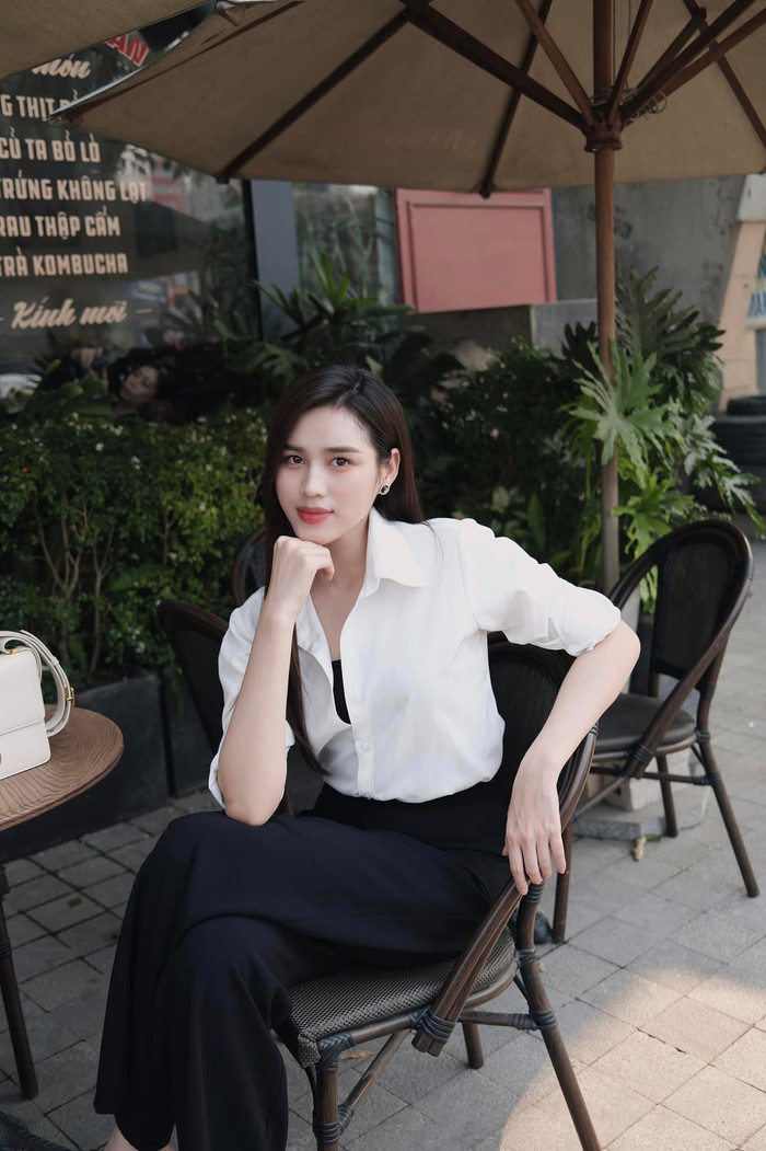 Đỗ Thị Hà ngày càng ra dáng CEO khi trở thành nhà đồng sáng lập một cơ sở thẩm mỹ tại Hà Nội.