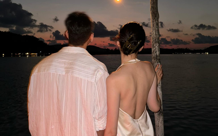 Thoát lời hứa 'lấy vợ', Hương Giang khoe ảnh cực tình bên bạn trai? Ảnh 2